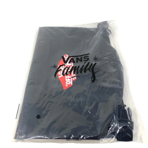 2 Packs of VANS Off The Wall Dry Bag PVC Material VN000E20NOA - Picture 2 of 3